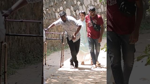 Money purse dropping prank Money purse dropping prank