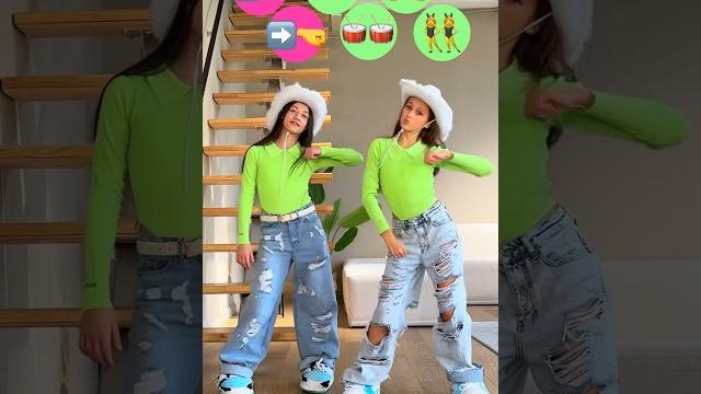 Whose jeans do you like more: yana or sofi? Whose jeans do you like more: yana or sofi?