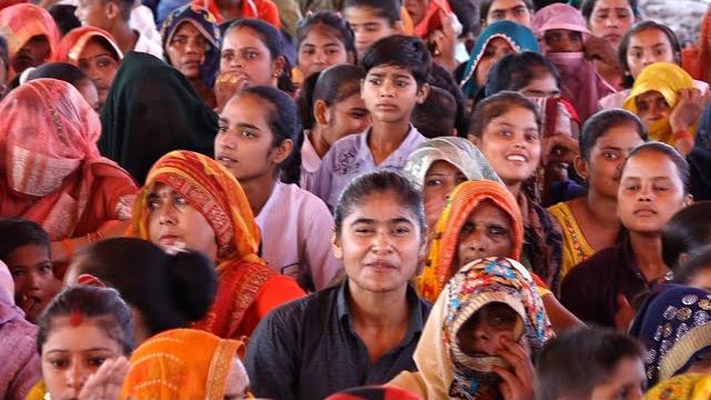 रजनेश शास्त्री जिला एटा गांव चाठी सखियां मोह लाएं रे sakhiya moh lai re gavv chathi jila etah रजनेश शास्त्री जिला एटा गांव चाठी सखियां मोह लाएं रे sakhiya moh lai re gavv chathi jila etah