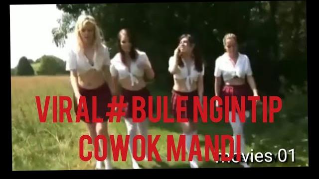 Cewek bule ngintip cowok aceh mandi di sungai Cewek bule ngintip cowok aceh mandi di sungai