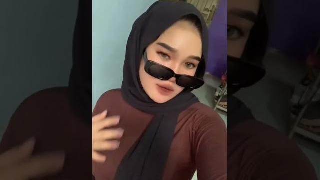 Jilbab pemersatu bangsa. #fyp #fypシ #fypshorts #ceweindo #viralvideo #tobrut #indocewe #ytshorts Jilbab pemersatu bangsa. #fyp #fypシ #fypshorts #ceweindo #viralvideo #tobrut #indocewe #ytshorts