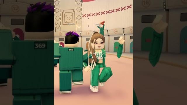 Bro is not thanos from squid game #roblox #squidgame Bro is not thanos from squid game #roblox #squidgame
