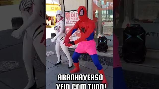 Homem-aranha e spider-gwen dançando malvada zé felipe! Homem-aranha e spider-gwen dançando malvada zé felipe!