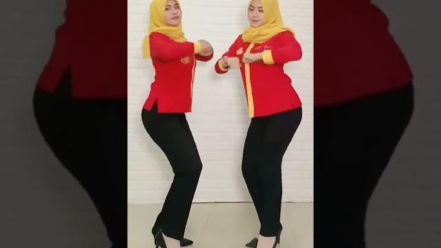 Cewek hijab joget, cewek joget pinggul, cewek hot2 parah gede, #pemersatubangsaviral #cewekhijab Cewek hijab joget, cewek joget pinggul, cewek hot2 parah gede, #pemersatubangsaviral #cewekhijab