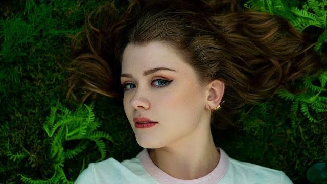 Maisie peters - stay young - official music video Maisie peters - stay young - official music video
