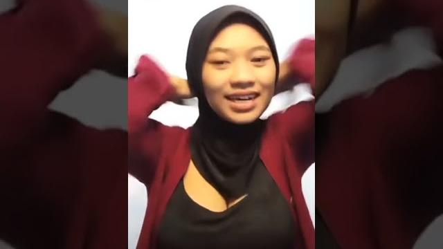 Hijab hot cantik indisonia #hijabstyle #hijabhot Hijab hot cantik indisonia #hijabstyle #hijabhot