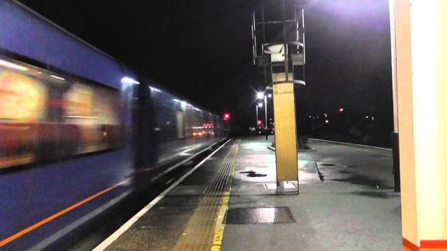 Trains @ surbiton 17/03/2012 Trains @ surbiton 17/03/2012