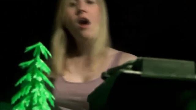 Giantess battle Giantess battle