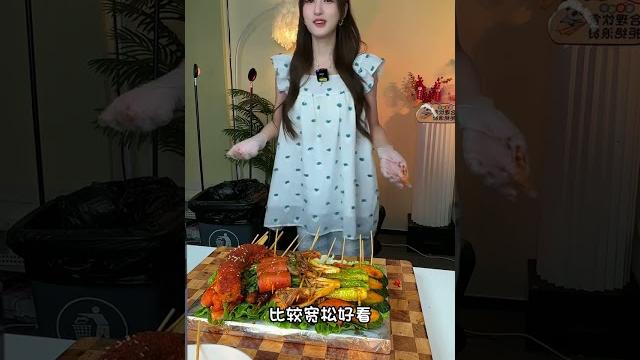 著名美食主播直播穿搭——裙子+睡裤! #晴子 #直播 #穿搭 著名美食主播直播穿搭——裙子+睡裤! #晴子 #直播 #穿搭