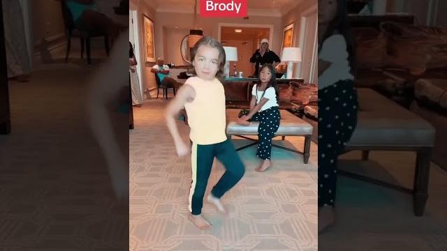 Rate our jerks?? #dance #jerkdance #jerk Rate our jerks?? #dance #jerkdance #jerk