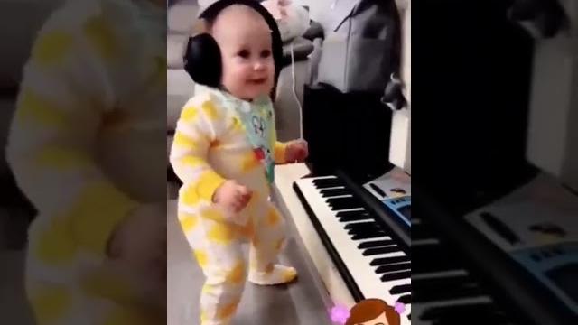 Moye moye baby dance video Moye moye baby dance video