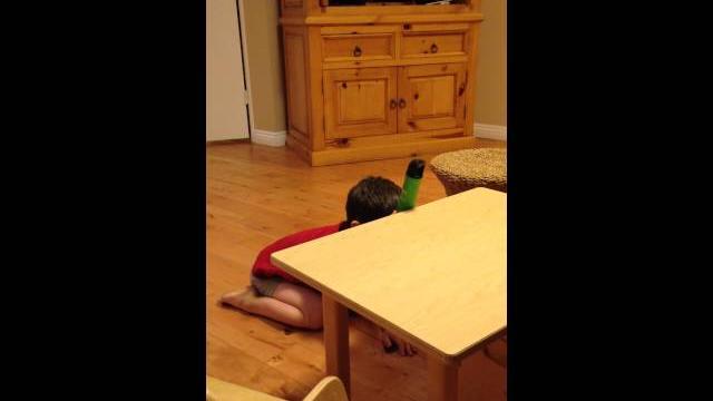 E uses a periscope, age 5, jan 2014 E uses a periscope, age 5, jan 2014