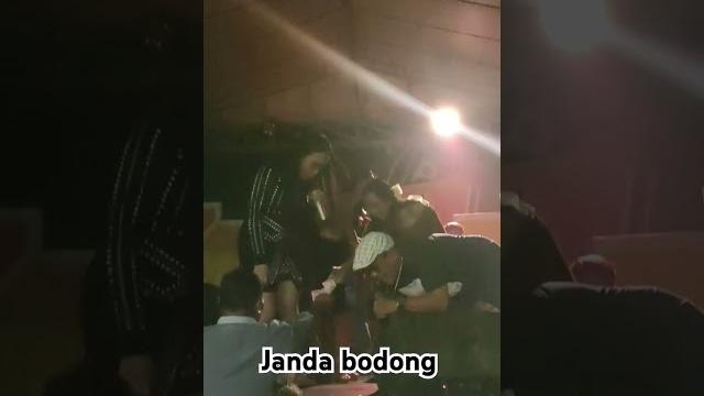 Janda bodong Janda bodong