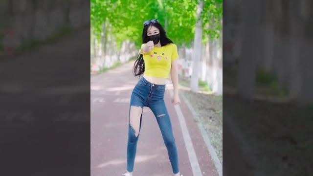 2021街拍美女 368 #美女 #热舞 #舞蹈 2021街拍美女 368 #美女 #热舞 #舞蹈