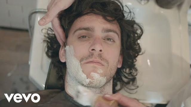 Dz deathrays - gina works at hearts (official video) Dz deathrays - gina works at hearts (official video)