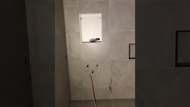 Bathroom porcelain tiling Bathroom porcelain tiling