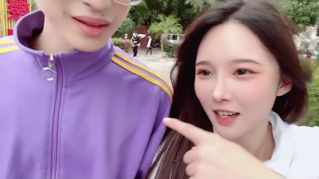 虎牙 小小奶瓶儿 (2) 虎牙 小小奶瓶儿 (2)