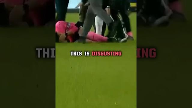 Referee got beaten up Referee got beaten up