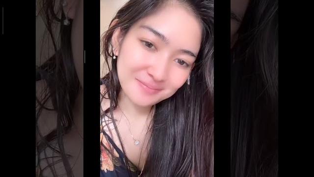 Aulia fahma lubis hot live sexy tembem belahan mulus pink montok empuk pulen kenyal bikin tegang Aulia fahma lubis hot live sexy tembem belahan mulus pink montok empuk pulen kenyal bikin tegang