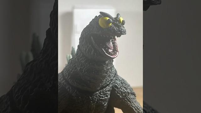 Godzilla 1962 went insane @therackaracka #stopmotion #godzilla #shmonsterarts #godzilla #toho Godzilla 1962 went insane @therackaracka #stopmotion #godzilla #shmonsterarts #godzilla #toho