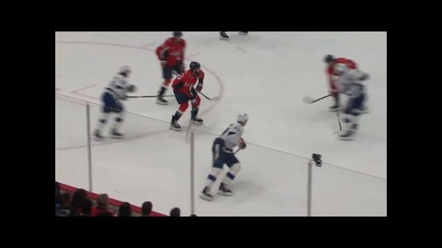 Уилсон отомстил кучерову за удар локтем. nhl Уилсон отомстил кучерову за удар локтем. nhl