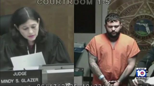 Man accused of pulling gun in dispute over mangos Man accused of pulling gun in dispute over mangos