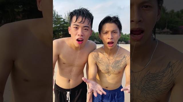Sh - cướp vòng ngọc trai nàng tiên cá ngoài bãi biển || ding dong by mermaid #shorts Sh - cướp vòng ngọc trai nàng tiên cá ngoài bãi biển || ding dong by mermaid #shorts