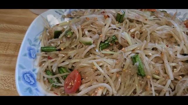 Papaya salad Papaya salad