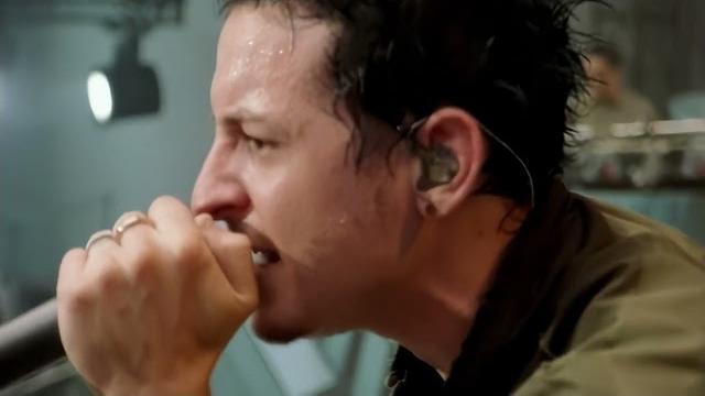 Linkin park - a place for my head (live in texas) Linkin park - a place for my head (live in texas)