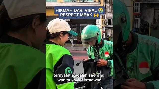 "tersentuh melihat video yang viral, wanita dermawan ini beri kejutan kepada abang ojol" #shorts "tersentuh melihat video yang viral, wanita dermawan ini beri kejutan kepada abang ojol" #shorts