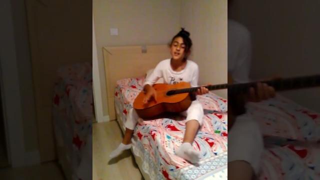 Ankara'da gitar çalan ben Ankara'da gitar çalan ben