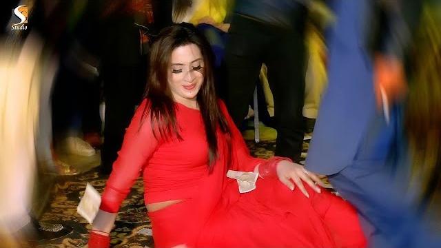 Vekh ve din charhaya ke nai - gul mishal mujra dance performance - gujrawanla show 2021 Vekh ve din charhaya ke nai - gul mishal mujra dance performance - gujrawanla show 2021