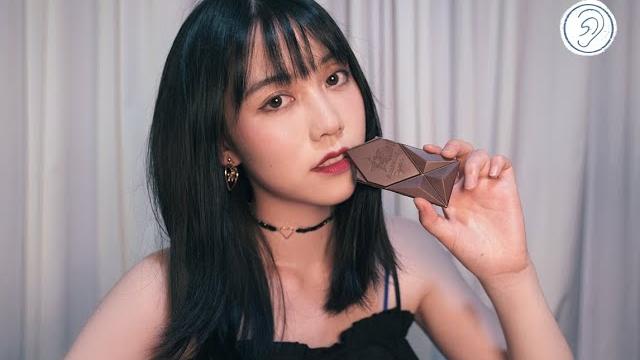 ️丧妹 asmr/一起品尝巧克力吧~/咀嚼音 chewing sound/耳语 whisper ️丧妹 asmr/一起品尝巧克力吧~/咀嚼音 chewing sound/耳语 whisper