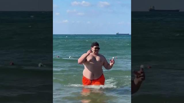 Yerli moto moto #keşfet #mare #komik #funny #madagascar #beach #öneçıkar #summervibes #tiktok Yerli moto moto #keşfet #mare #komik #funny #madagascar #beach #öneçıkar #summervibes #tiktok