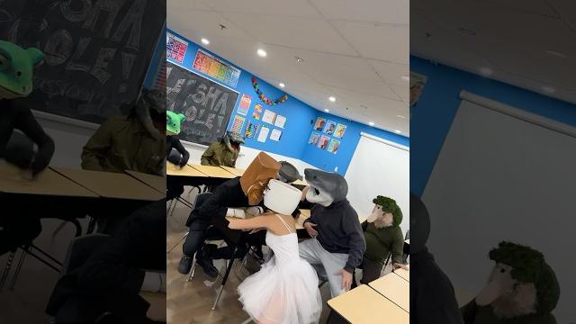 Ballerina cappuccina x tung tung kissing in class! Ballerina cappuccina x tung tung kissing in class!