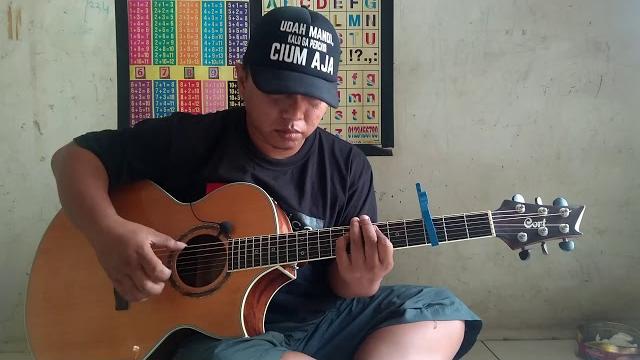 Arijit singh - tum hi ho (fingerstyle cover) Arijit singh - tum hi ho (fingerstyle cover)