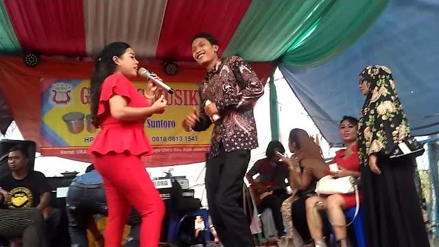 Sawer biduan hot Sawer biduan hot