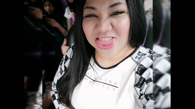 #deyyyyyyyy jelir lidah #deyyyyyyyy jelir lidah