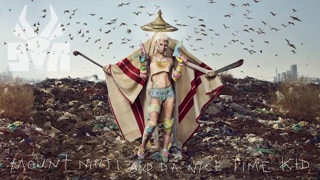 Die antwoord - stoopid rich (official audio) Die antwoord - stoopid rich (official audio)