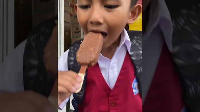 Pulang sekolah deo lapar #deodakarosa Pulang sekolah deo lapar #deodakarosa