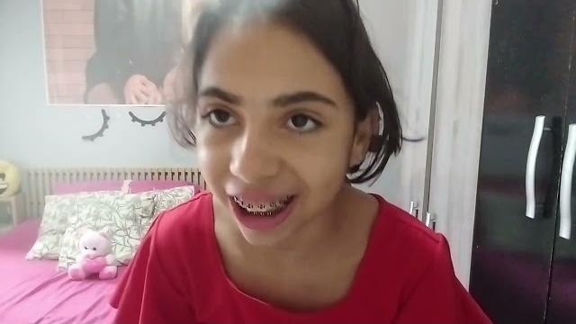 Mostrando minha rotina de um dia sem aula Mostrando minha rotina de um dia sem aula