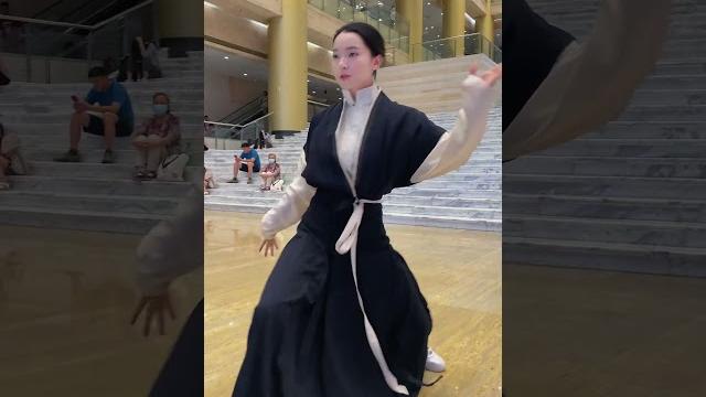 传承太极文化,我辈自当义不容辞!太极沅芷 太极拳 太极 一套动作行云流水 武术 传承太极文化,我辈自当义不容辞!太极沅芷 太极拳 太极 一套动作行云流水 武术