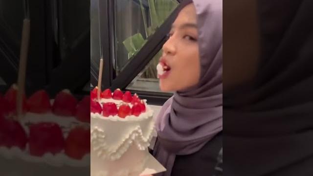 Beautiful hijab girl eating #shorts #trending #trendviral #trendingshorts #cake #pastry #shortvideo Beautiful hijab girl eating #shorts #trending #trendviral #trendingshorts #cake #pastry #shortvideo
