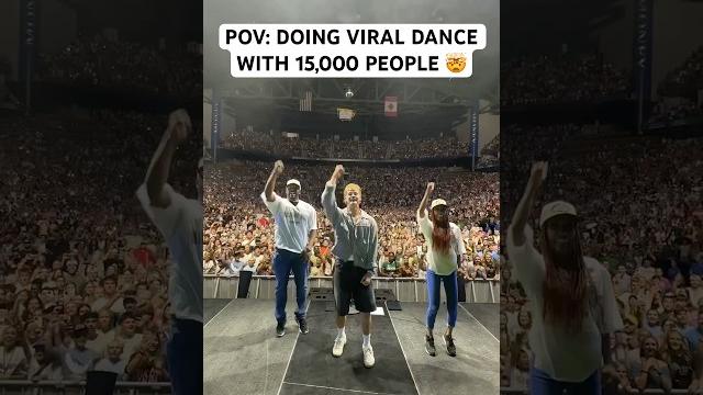 Doing viral dance with 15,000 people Doing viral dance with 15,000 people