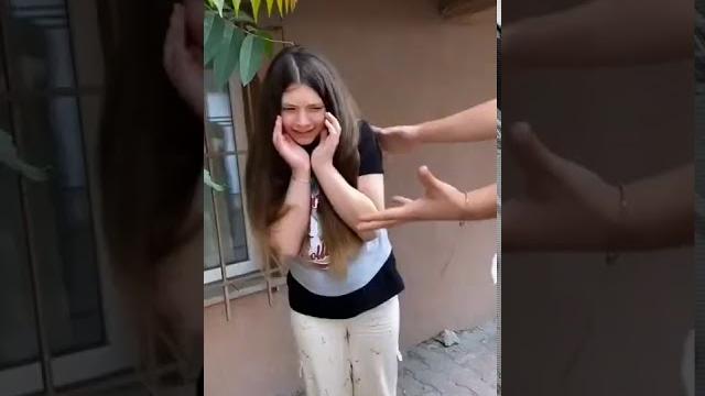 Eda sakızın sildiği videooo Eda sakızın sildiği videooo