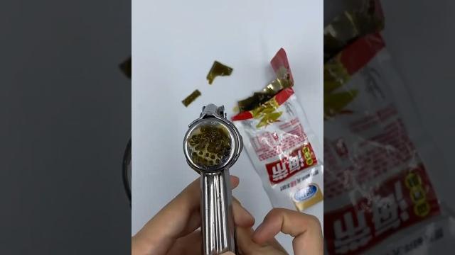 What do you think of this #seaweed #satisfyingvideo #crusher #press #shorts #pineapple #asmr What do you think of this #seaweed #satisfyingvideo #crusher #press #shorts #pineapple #asmr
