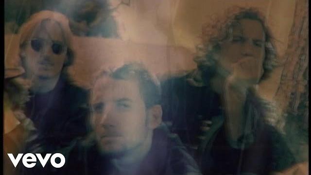 Pearl jam - daughter (official video) Pearl jam - daughter (official video)