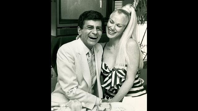 Casey kasem's american top 40 october 9, 1982 Casey kasem's american top 40 october 9, 1982
