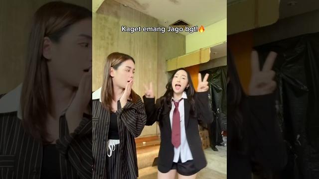 Iseng ajak kakak nya yg bisa cover dance Iseng ajak kakak nya yg bisa cover dance