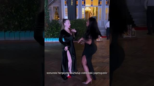 Melek azad ve esra rabia ünal sahneye çıkıyor! Melek azad ve esra rabia ünal sahneye çıkıyor!